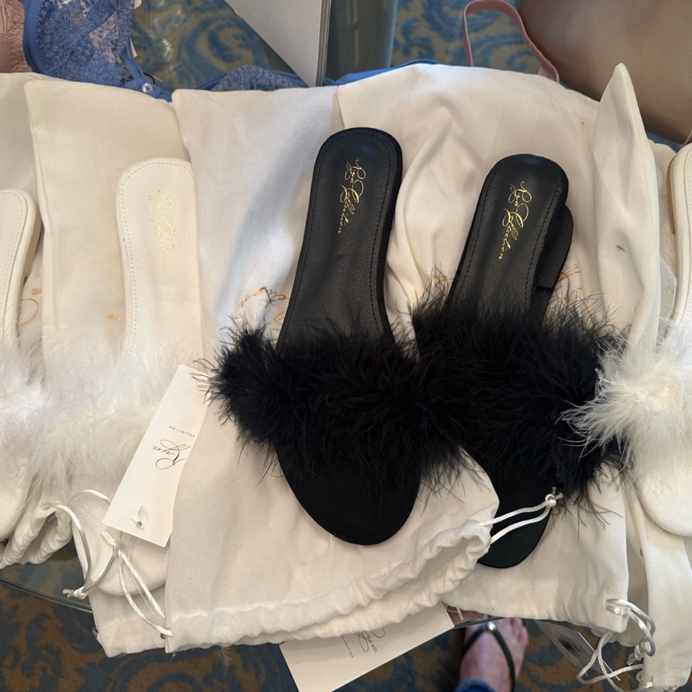 Luxurious Black or Ivory Feather Slippers